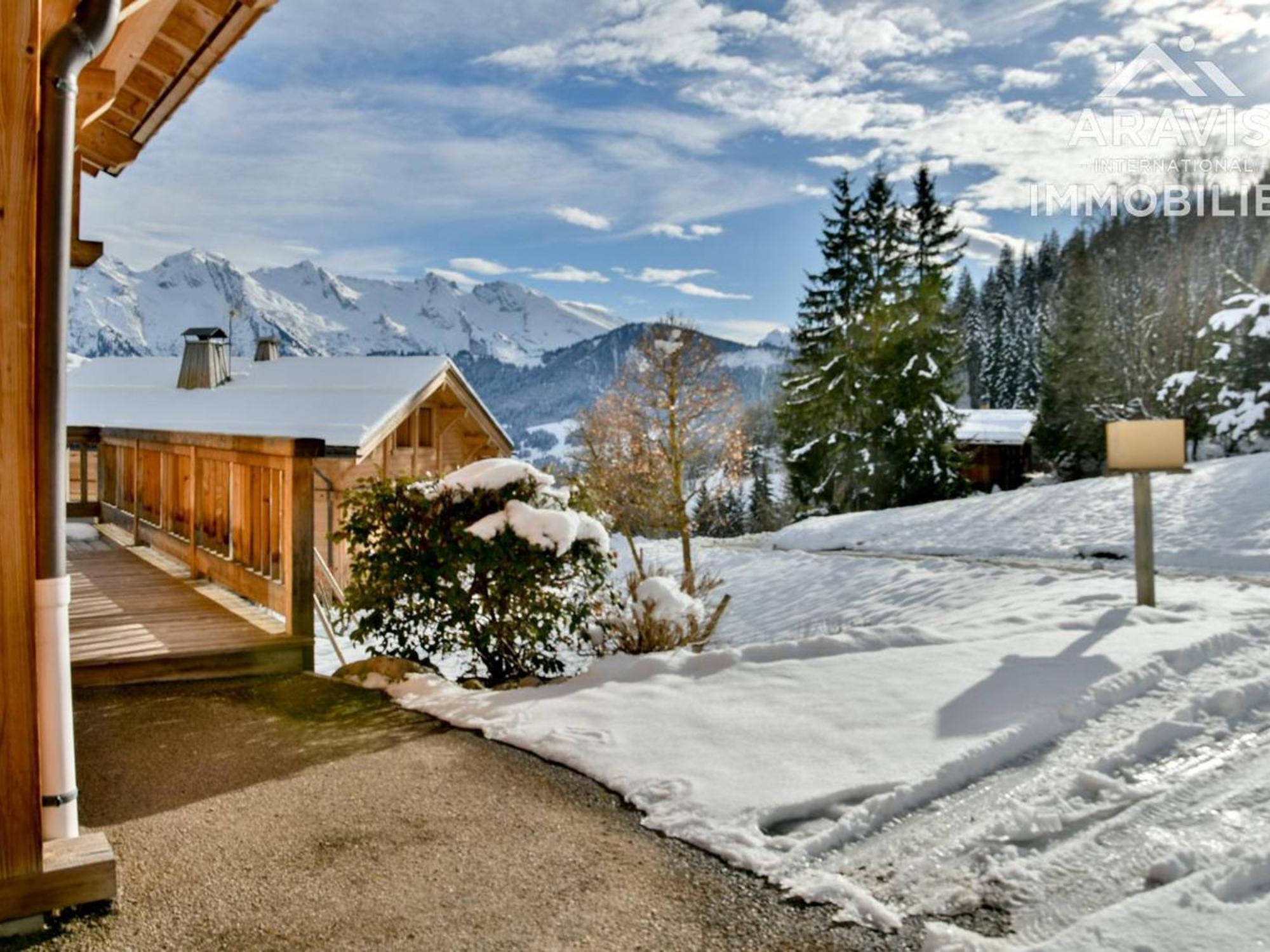 Chalet 5 Chambres Pour 8 Pers. Avec Wi-Fi Et Garage Au Grand-Bornand - Fr-1-391-199 Le Grand-Bornand Exterior photo